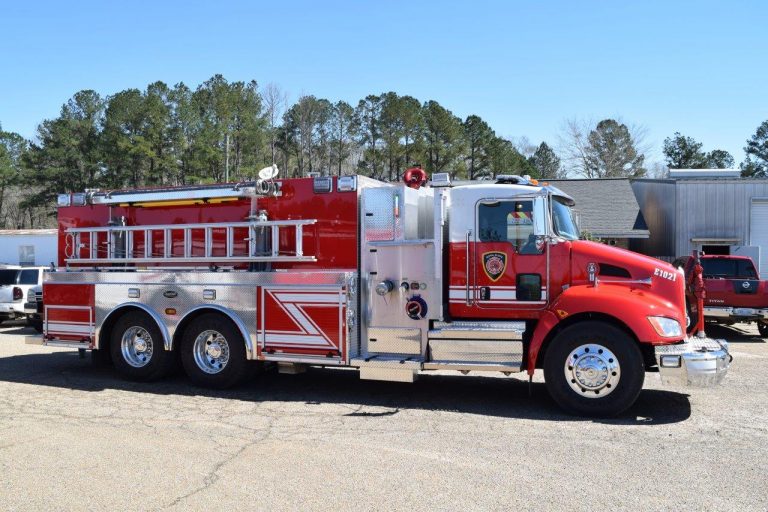 GRANT COUNTY FIRE DEPARTMENT Deep South Fire Trucks